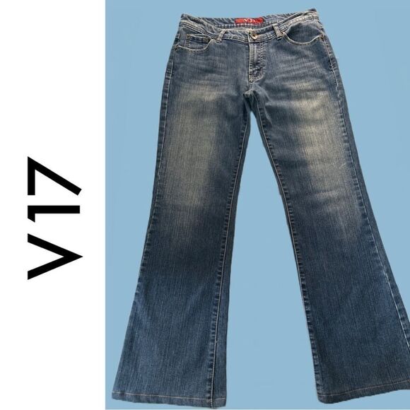 V17 Women’s Bootcut Embellished Jeans - Size 7/8 - Picture 2 of 3